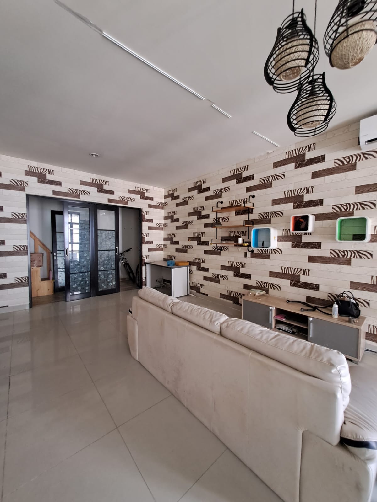 Rumah Disewakan di Cluster Cosmo Lippo Cikarang